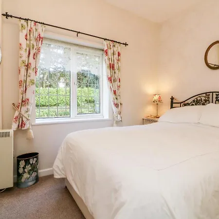 Claire's * Poughill (Cornwall)